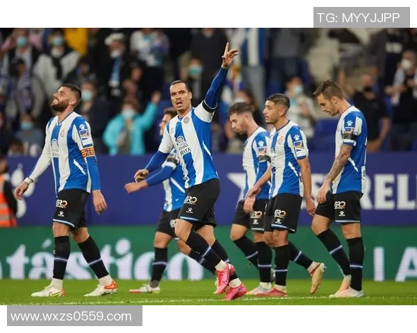 西班牙球队在联合会杯积分榜中以92分稳居第一名,领先其他对手 西班牙球队在联合会杯积分榜中以92分稳居第一名,领先其他对手